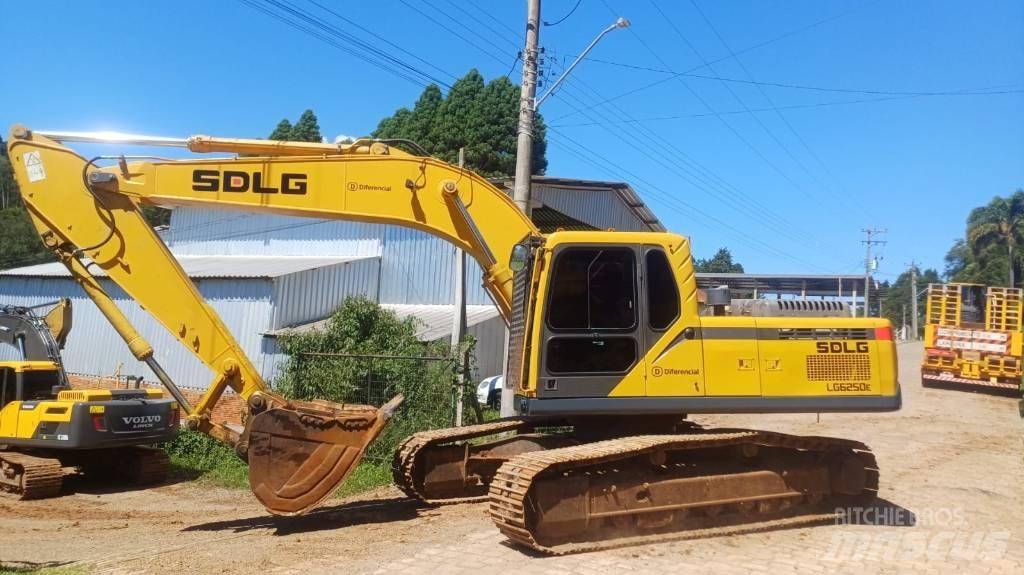 SDLG LG 6250 E Escavadeiras de esteiras