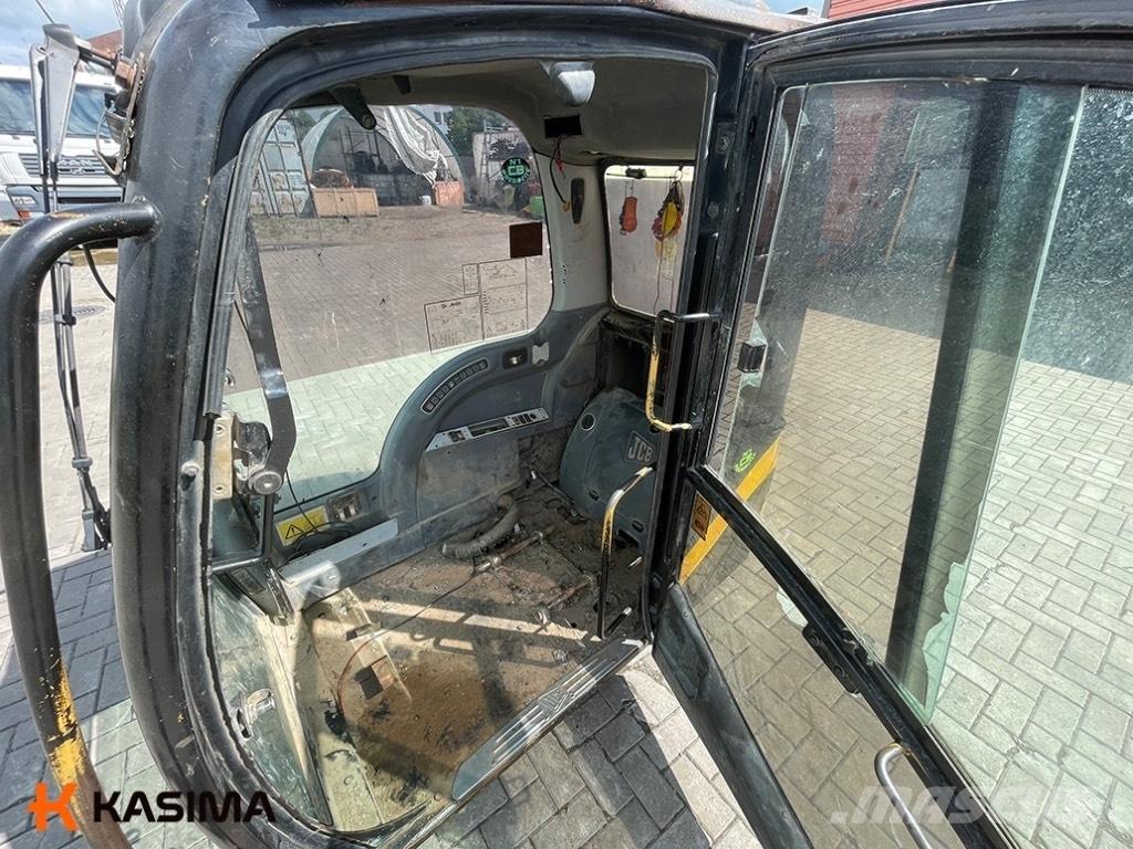 JCB JS130 Cabin Cabina