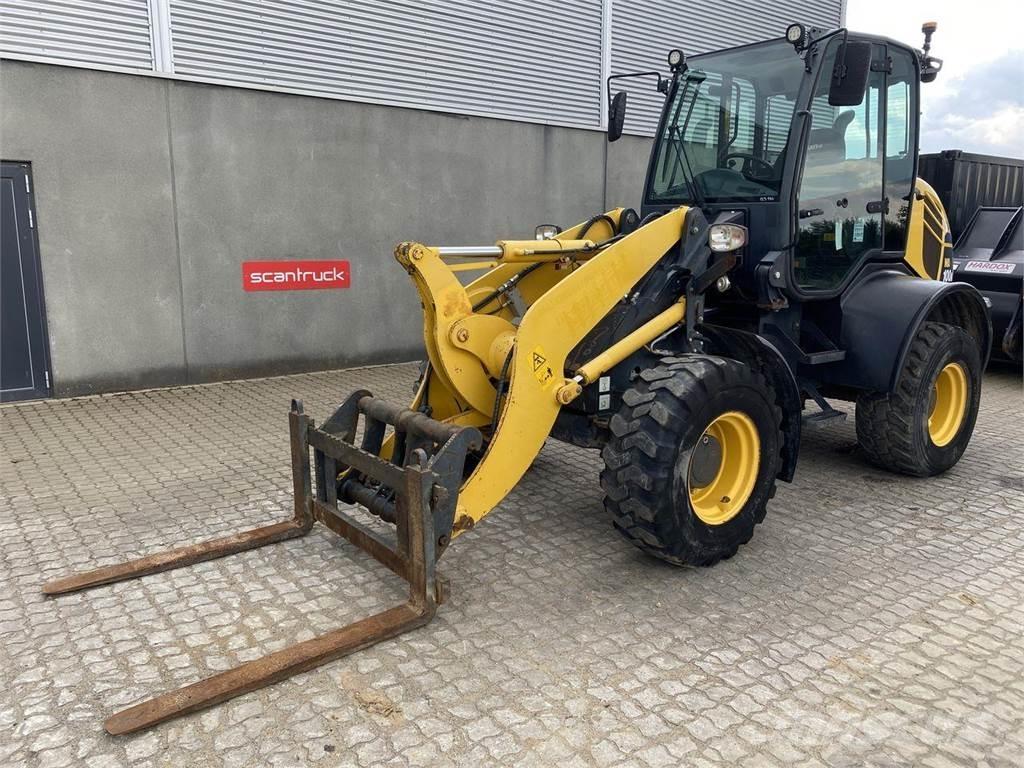 Komatsu WA100-7 Carregadora multifunções