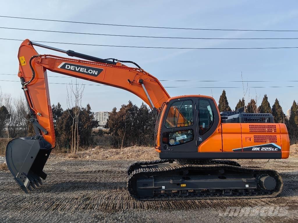 Doosan DX225 Escavadeiras de esteiras