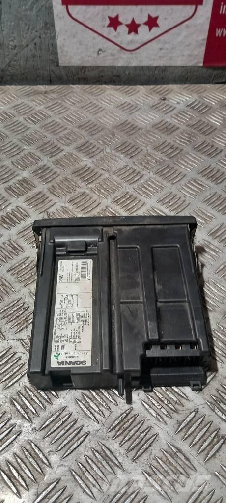 Scania R 440     2035646 Cabines e interior