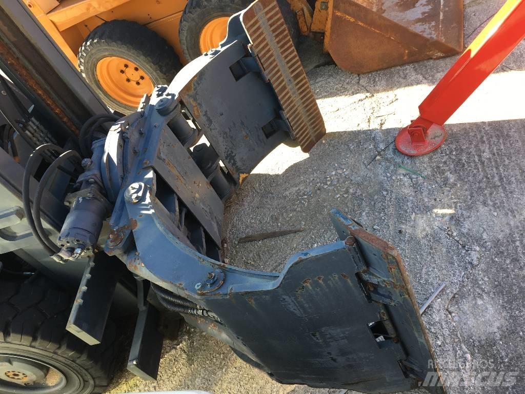 Komatsu RSA302 Grampos de rolos