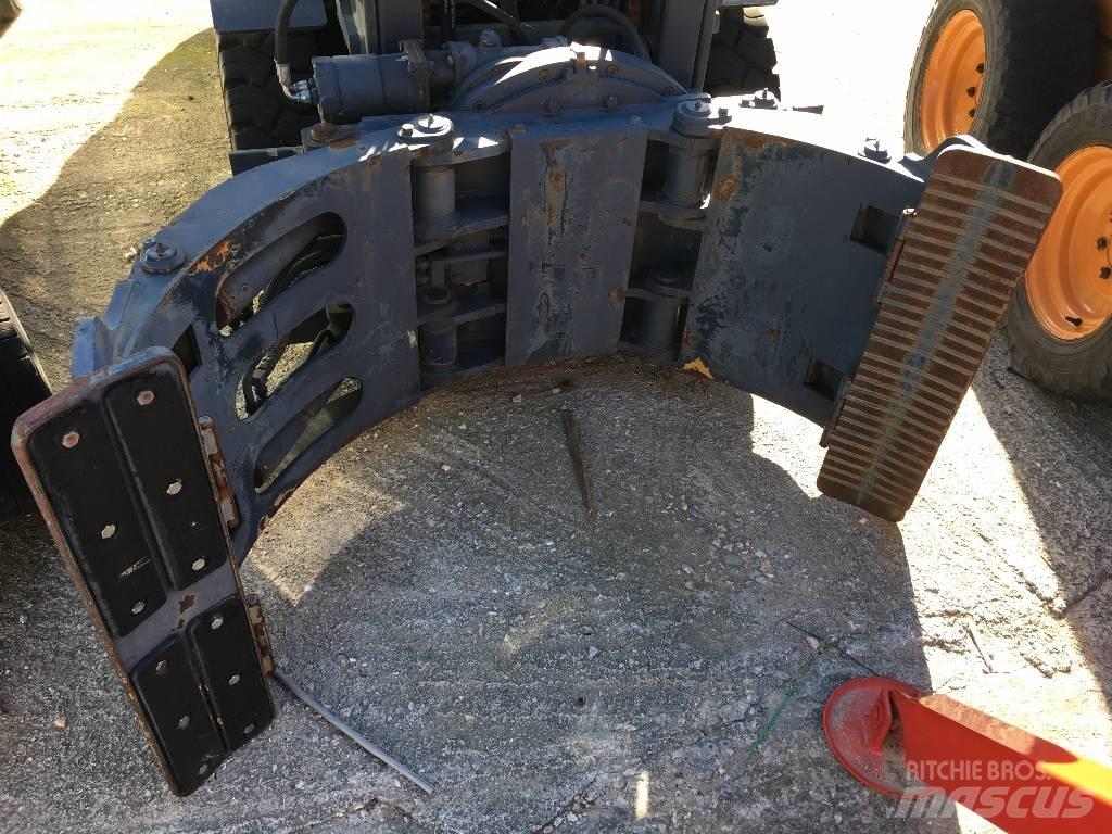 Komatsu RSA302 Grampos de rolos