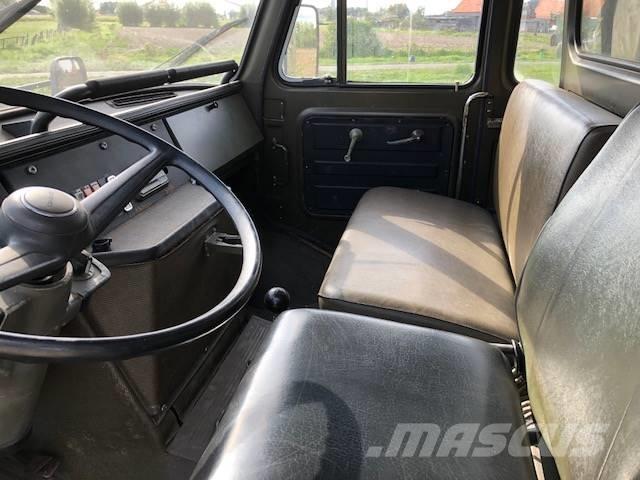 MAN 11-136 4T 4x4 Caminhões de caixa fechada