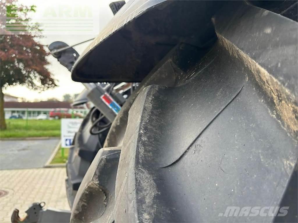 Valtra q265 Tratores Agrícolas usados