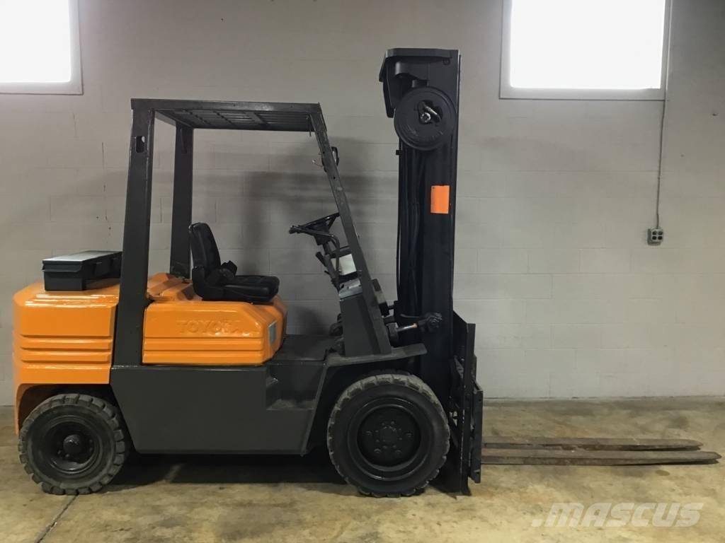 Toyota 02-5 FD 30 Empilhadores - Outros