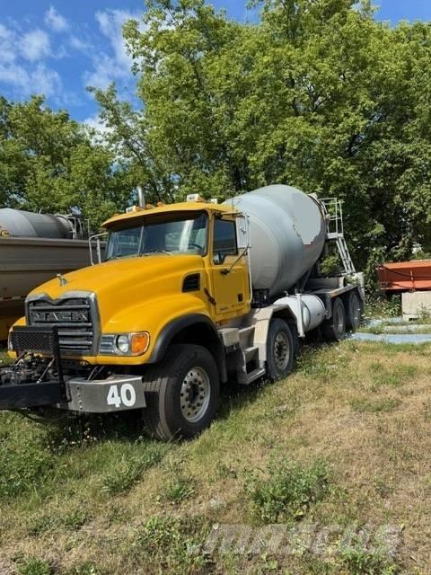 Mack CV 713 Bombas de betonagem