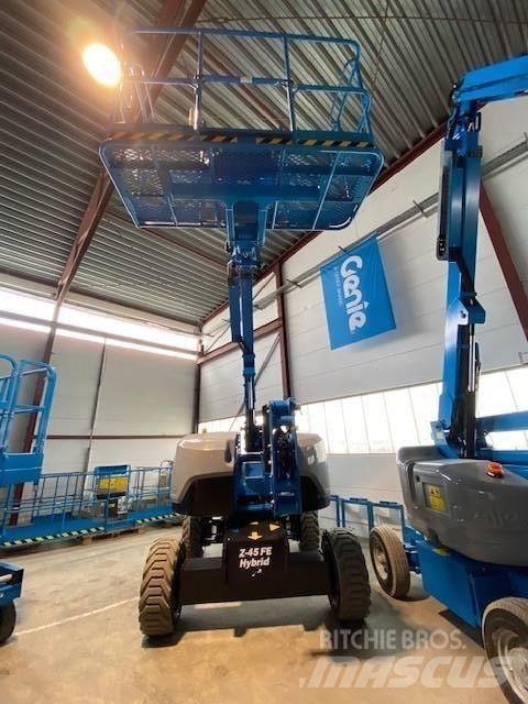 Genie Z45 FE Elevadores braços articulados