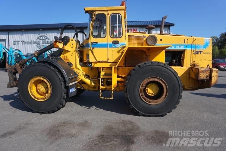 Volvo BM 120 Carregadeiras de rodas