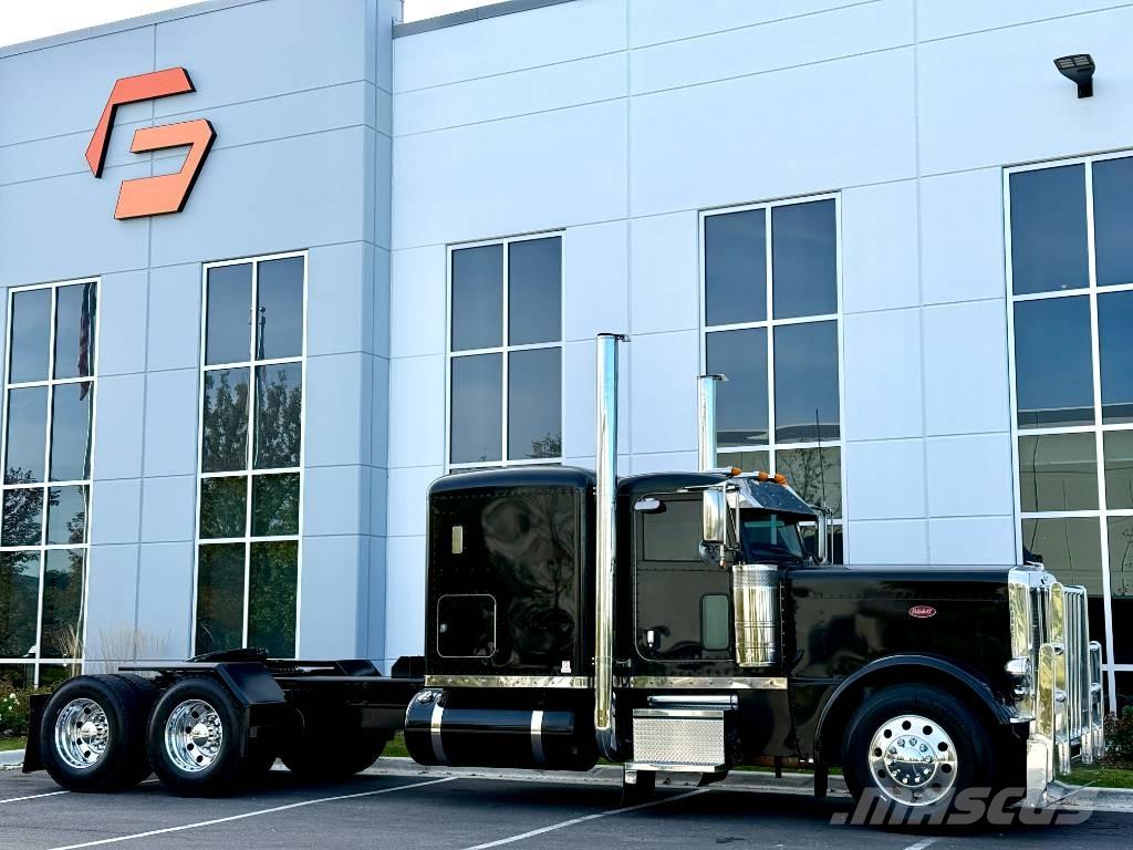 Peterbilt 389 PRIDE Cavalos Mecânicos
