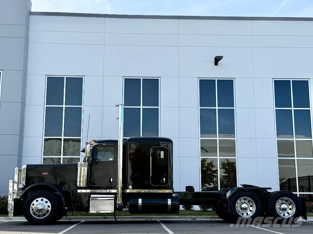 Peterbilt 389 PRIDE Cavalos Mecânicos
