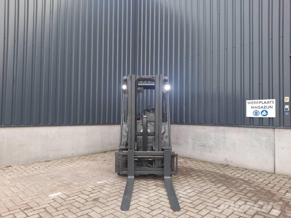 Linde E 30 L Empilhadores eléctricos