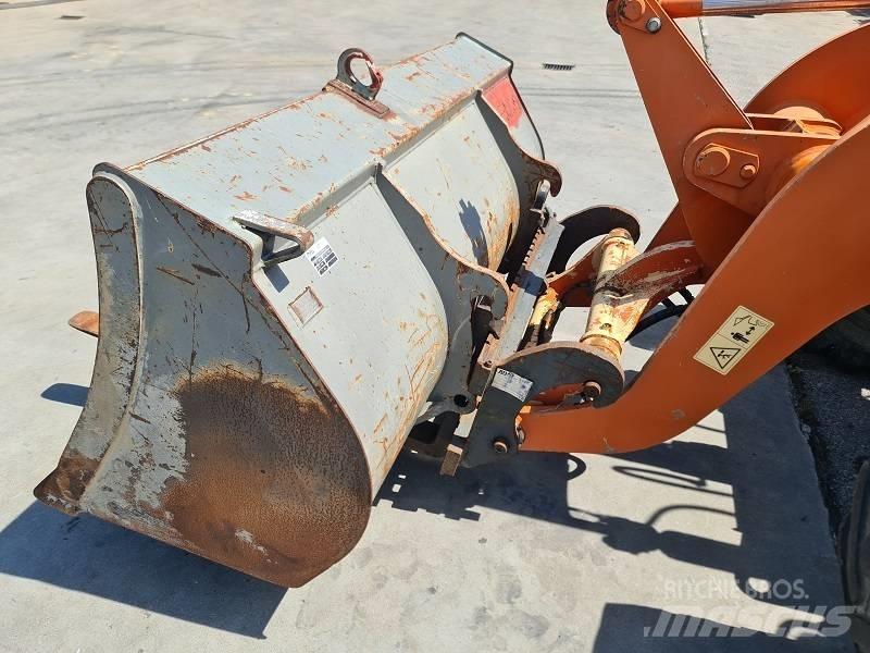 Atlas AR75e Carregadeiras de rodas