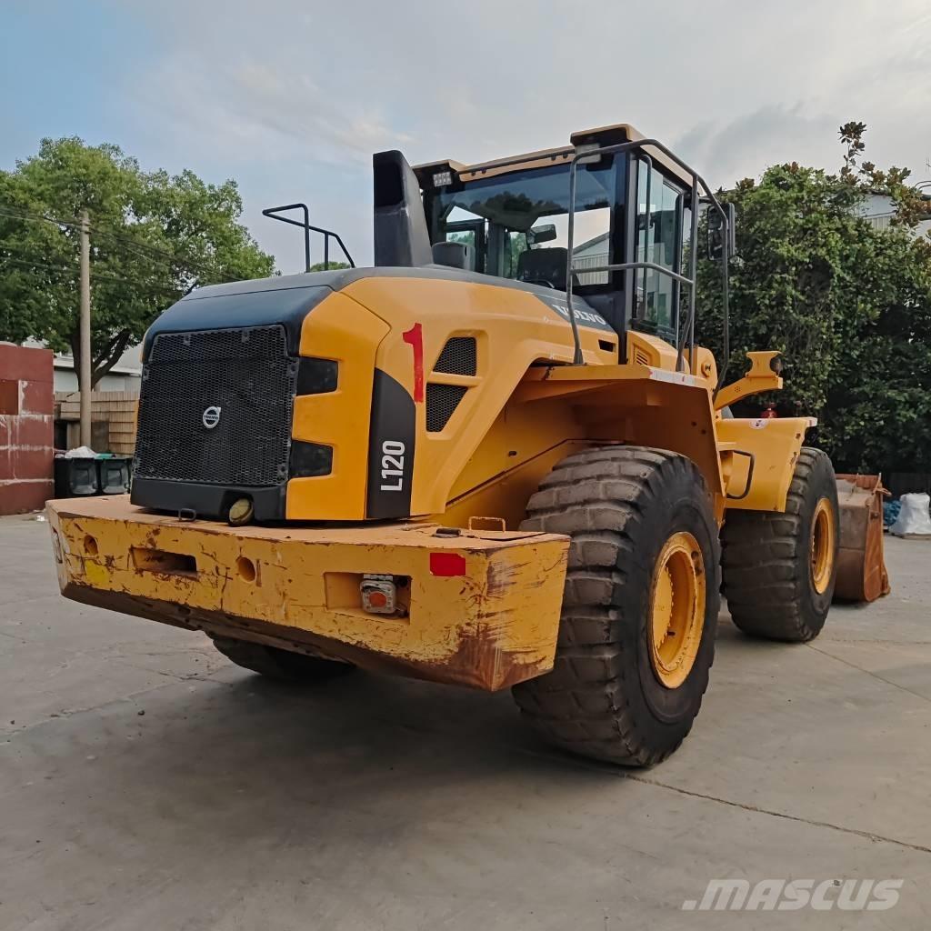 Volvo L 120 E Carregadeiras de rodas