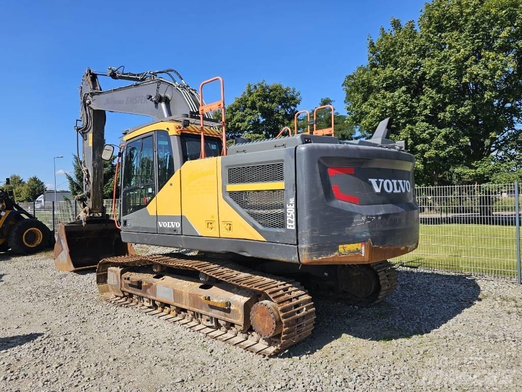 Volvo EC 250 E Escavadeiras de esteiras
