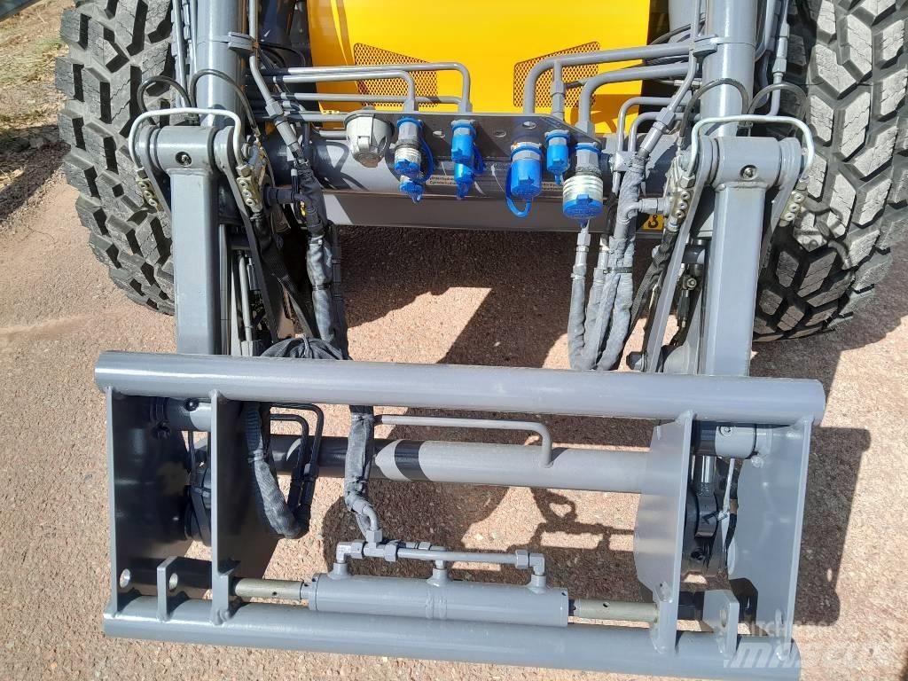 LM Trac 587 Máquinas utilitárias