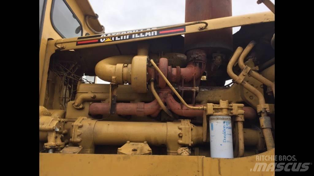 CAT D 9 G Dozers - Tratores rastos
