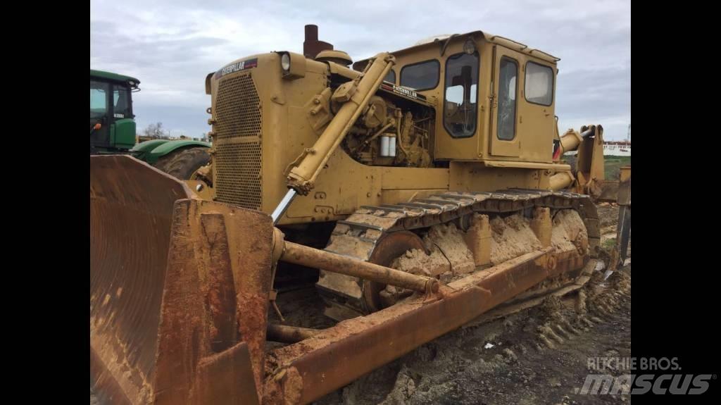 CAT D 9 G Dozers - Tratores rastos