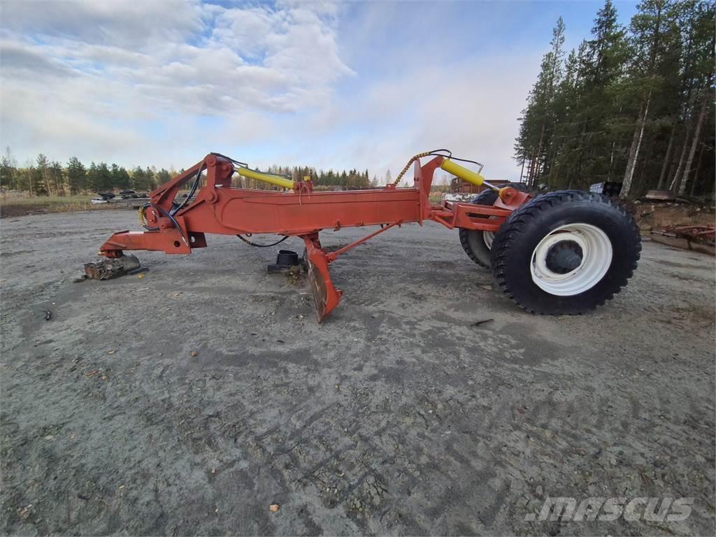  Peltolana omateko Niveladoras de arraste