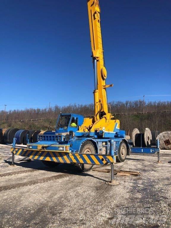 Kobelco RK 450 Gruas Fora-de-estrada