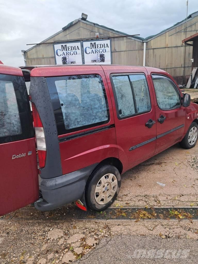 Fiat Doblo Cargo Carrinhas de caixa fechada