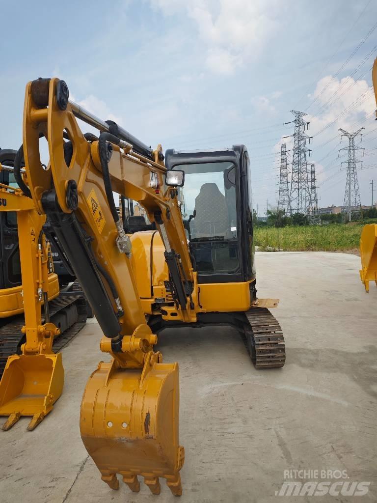 CAT 303.5 E CR Miniescavadeiras