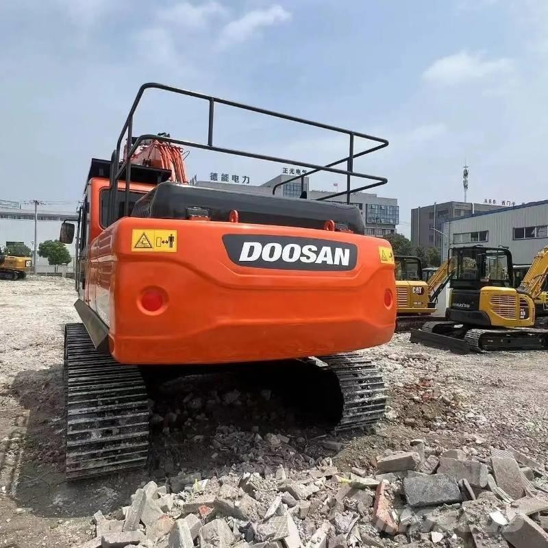 Doosan DX 300 Escavadeiras de esteiras