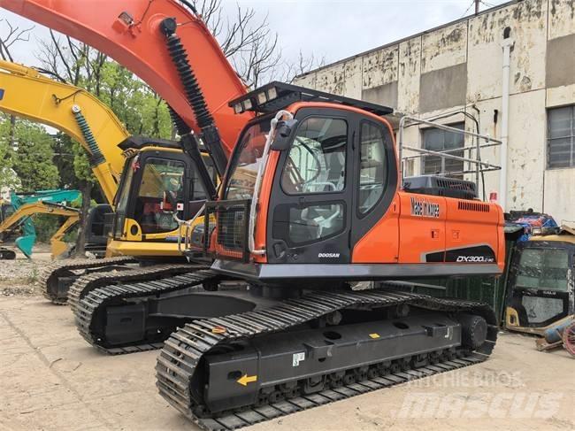 Doosan DX 300 LC Escavadeiras de esteiras
