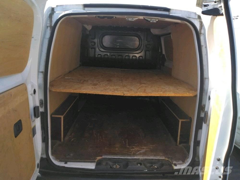 Nissan NV 200 Carrinhas de caixa fechada