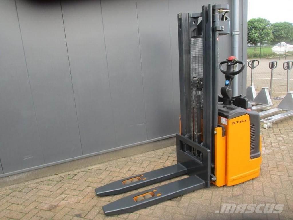 Still EGV S20 Empilhador para operador externo