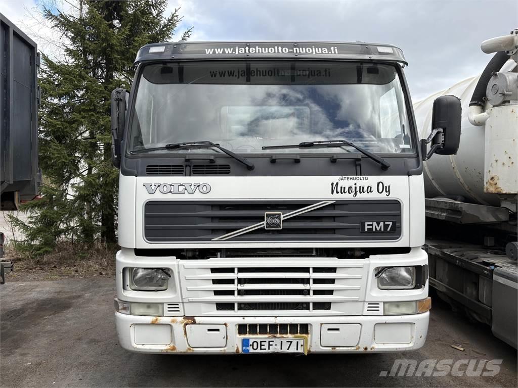 Volvo FM7 Camiões caixa desmontável com elevador de cabo