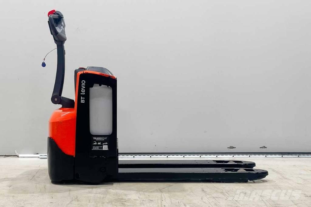 Toyota LWE 200 Porta palettes