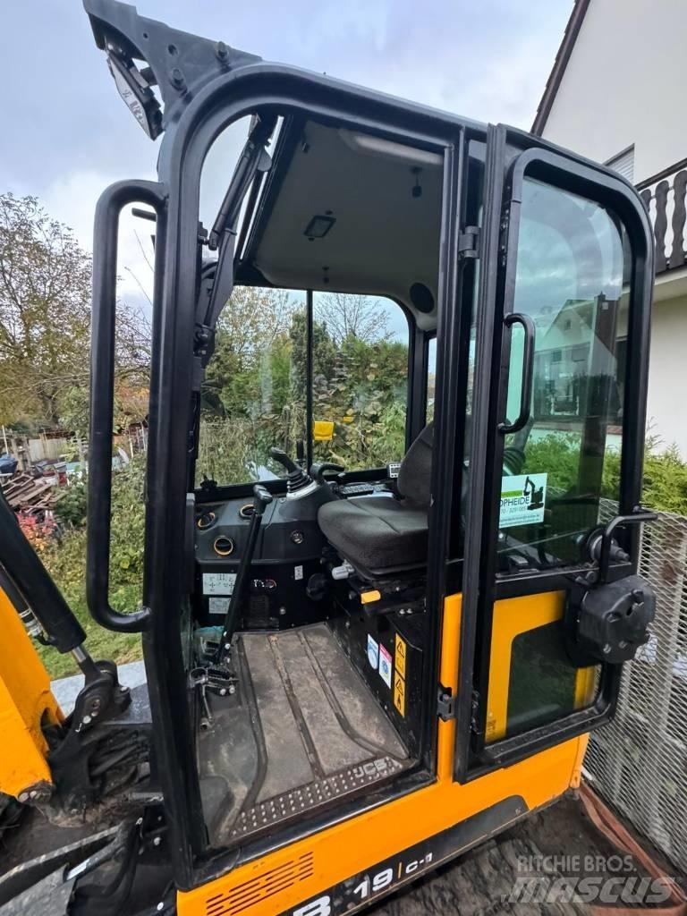 JCB 19 C-1 Miniescavadeiras
