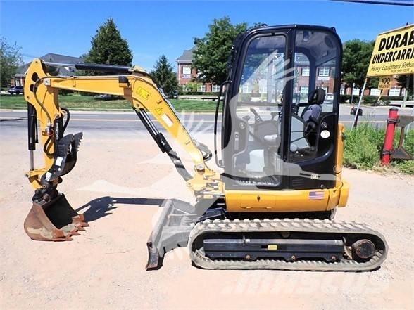 CAT 302.7D CR Miniescavadeiras