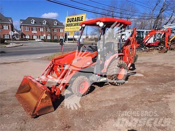 Kubota B26 Retroescavadeiras