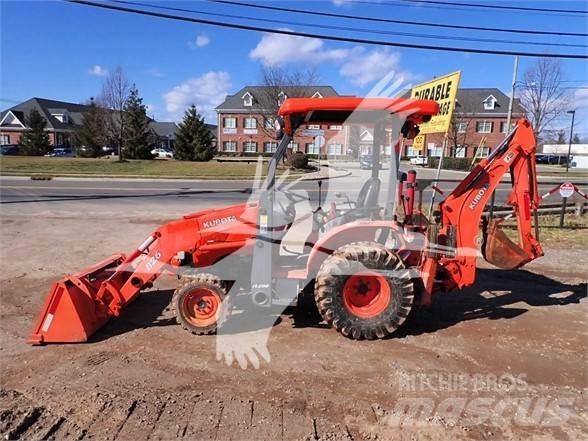 Kubota B26 Retroescavadeiras