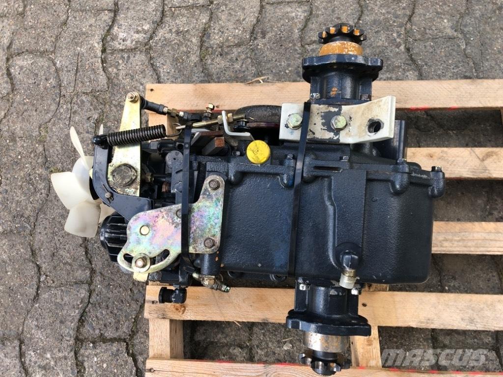 Iseki SXG 19 Corta-Relvas Stand on