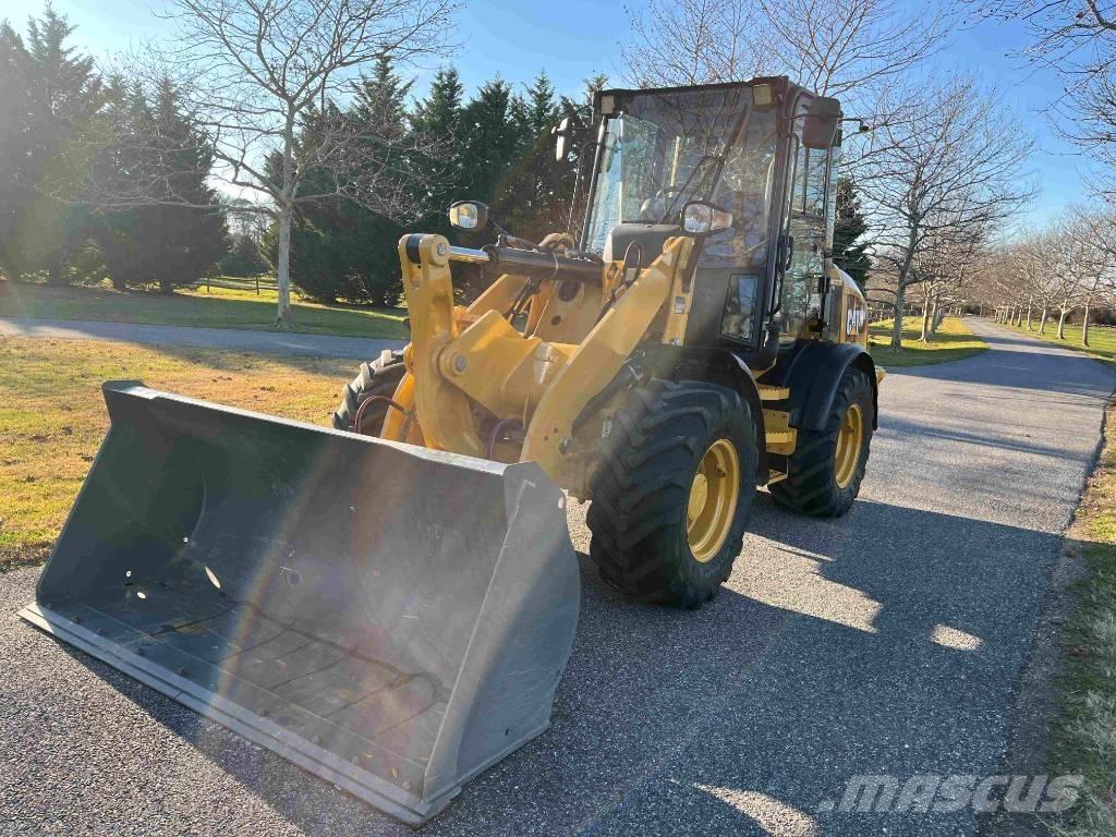 CAT 908M Carregadeiras de rodas