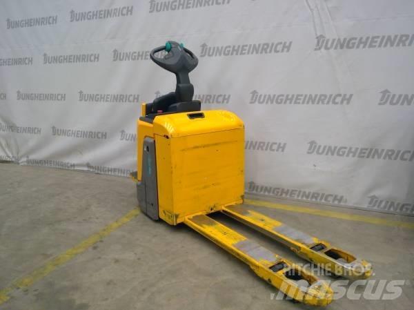 Jungheinrich ERE 225 Porta-paletes com plataforma