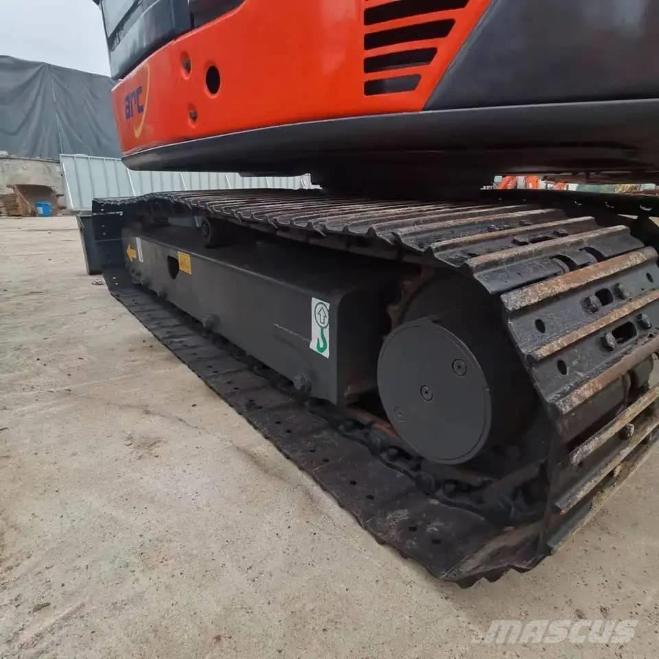 Hitachi ZX60U Miniescavadeiras
