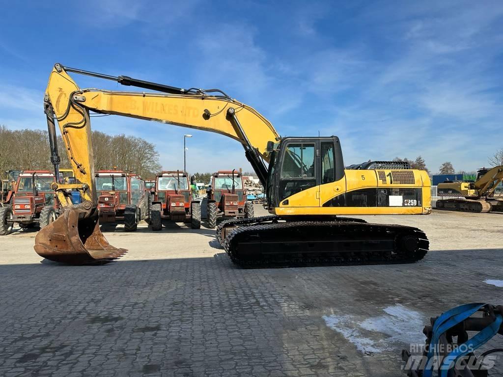 CAT 325DL Escavadeiras de esteiras