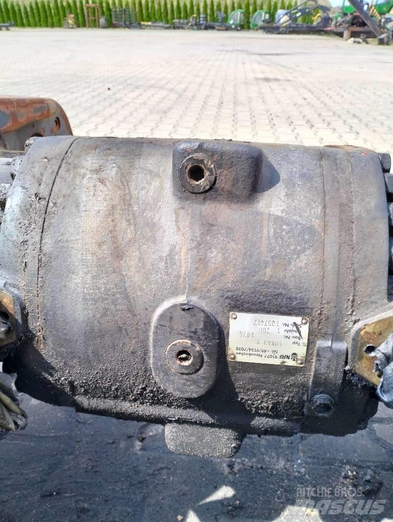 John Deere 1270B Chains / Rastos