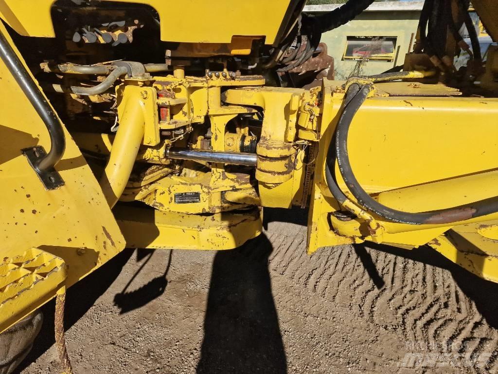 CAT 725 Caminhões articulados