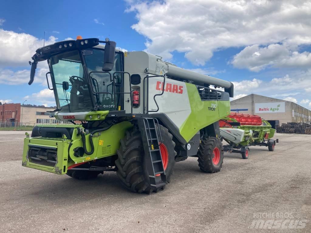 CLAAS Trion 730 Ceifeiras debulhadoras