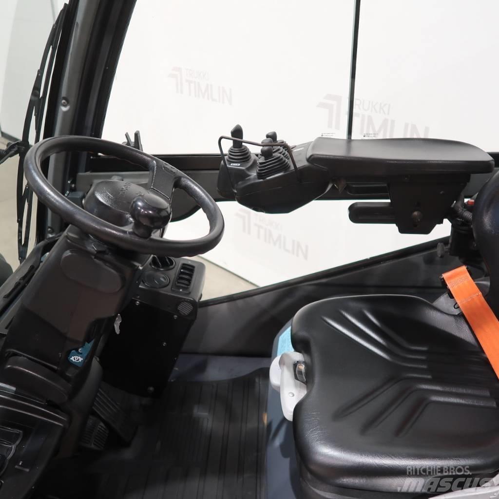 Toyota 02-8FGF25 Empilhadores a gás