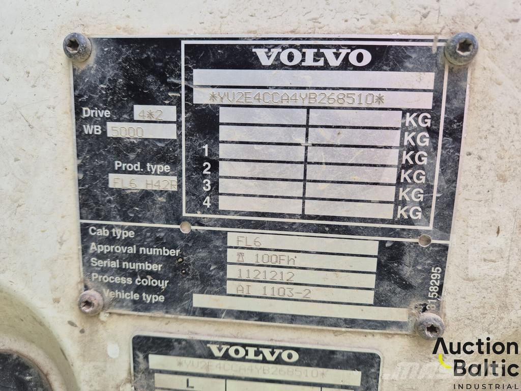 Volvo FL6 Camiões estrado/caixa aberta