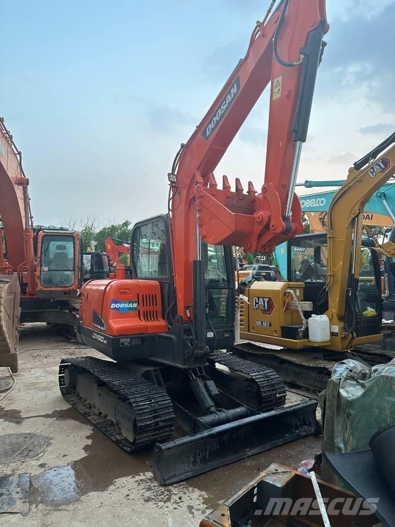 Doosan DX 60 Miniescavadeiras