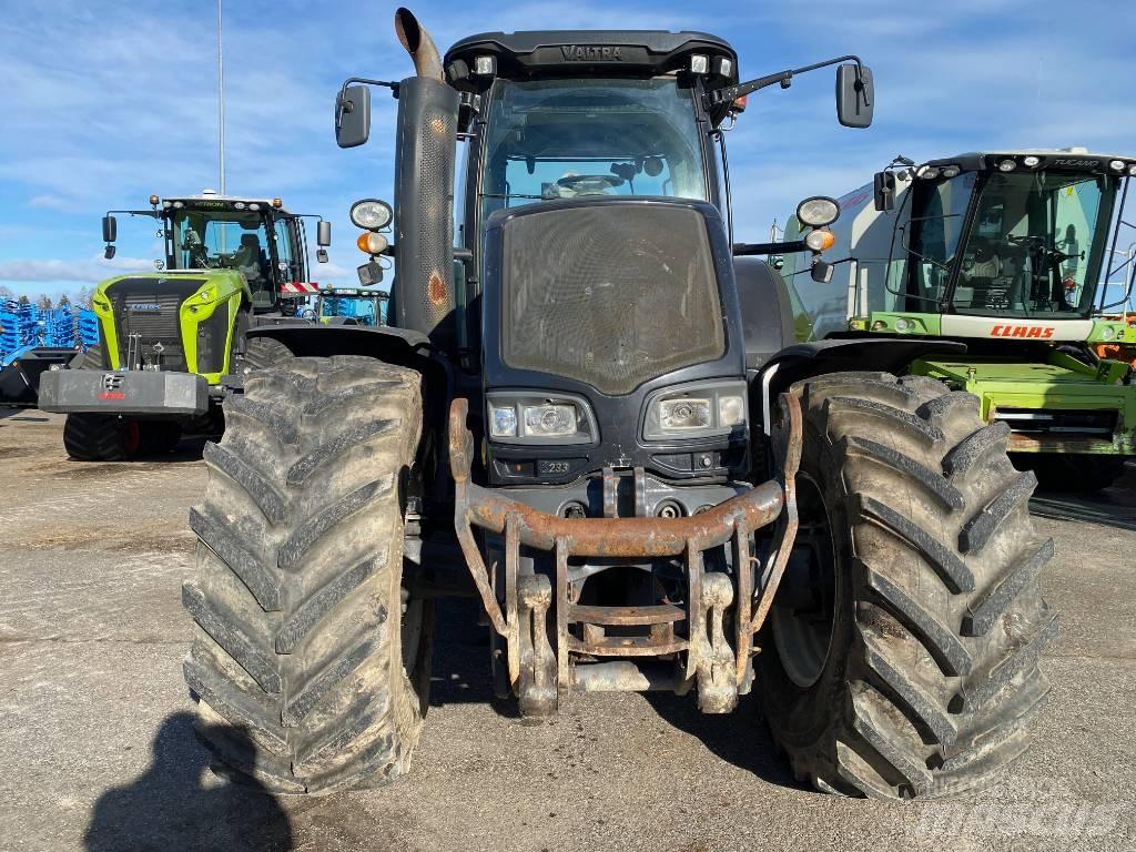 Valtra S 233 Tratores Agrícolas usados