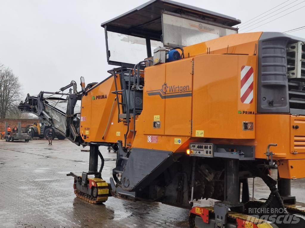 Wirtgen W 200 Moinhos de asfalto a frio
