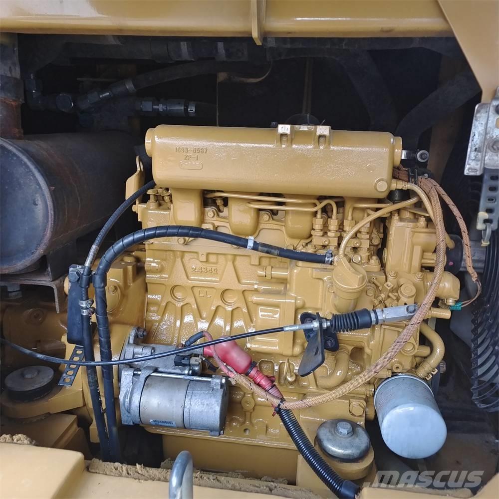 CAT 306 Miniescavadeiras